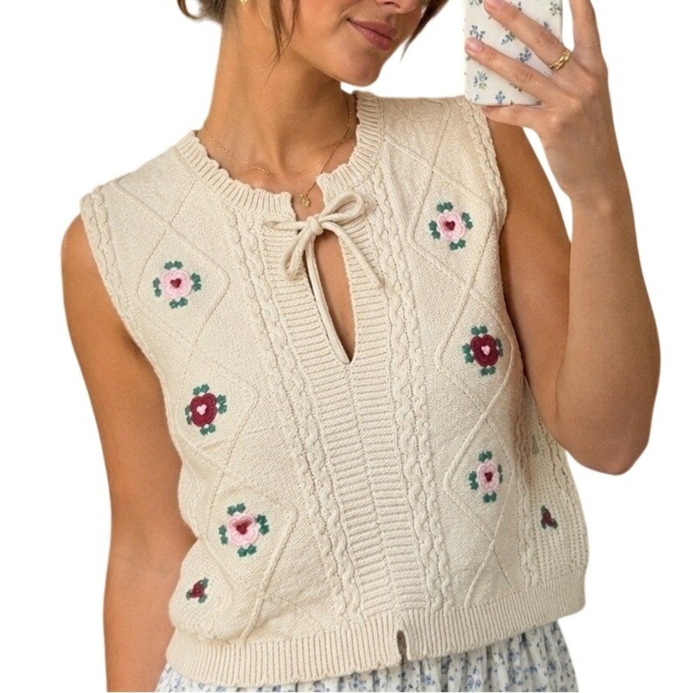 Sincerely Jules Sweater Vest Women M Cream Floral Embroidered Cottagecore Tie